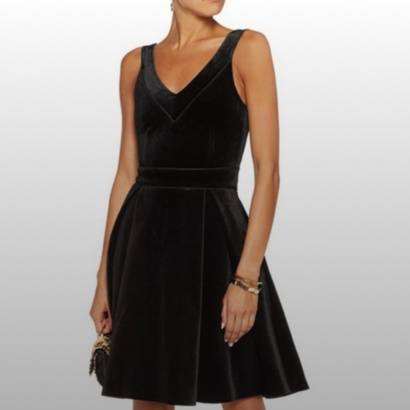 *NWT* Maje Black Velvet Pleated Dress- Size 1 - Picture 1 of 10